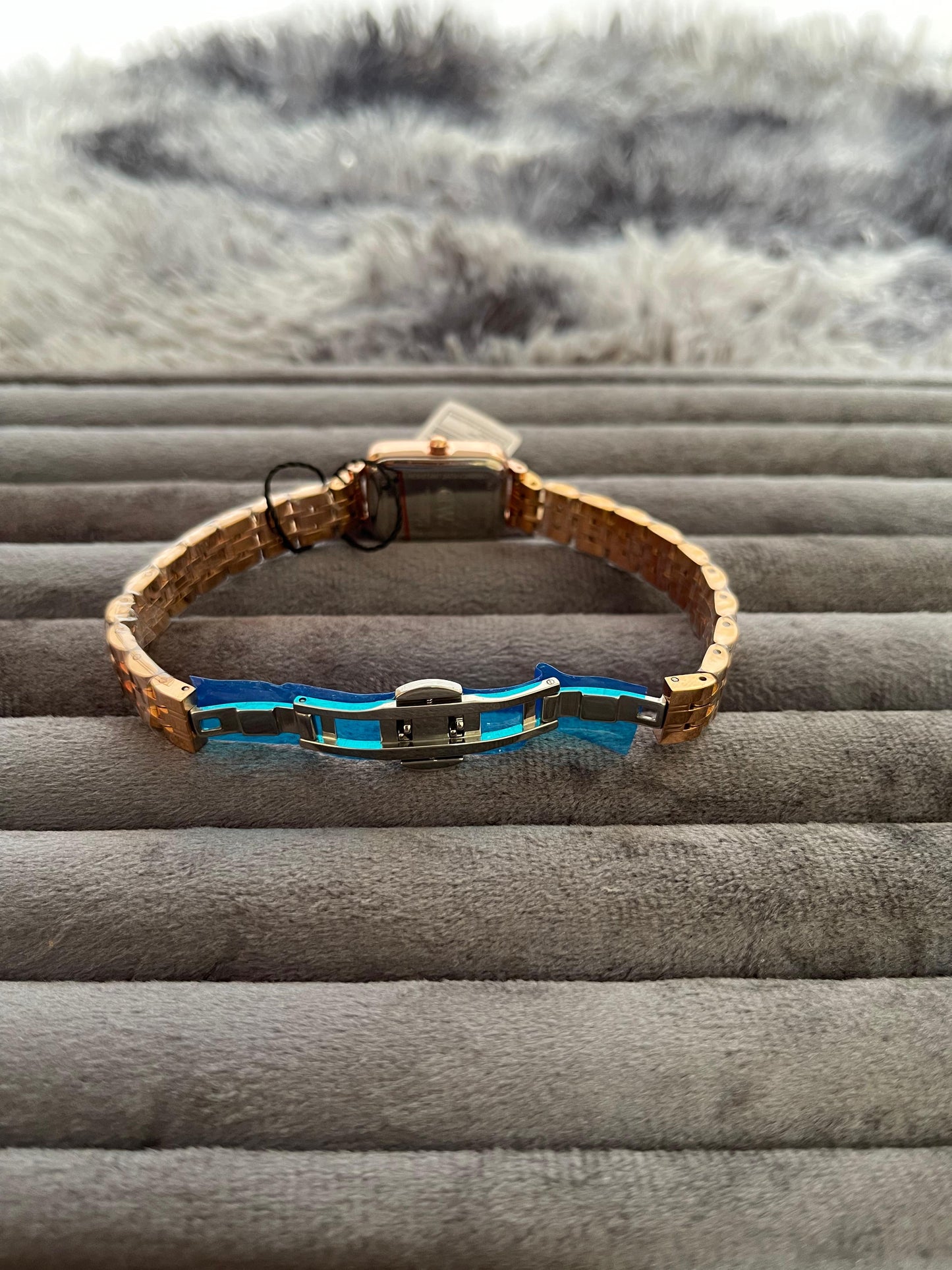 DW watch with master lock 1 year warranty