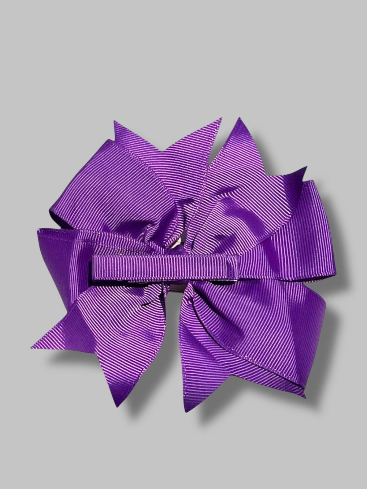 Girls medium bows pin