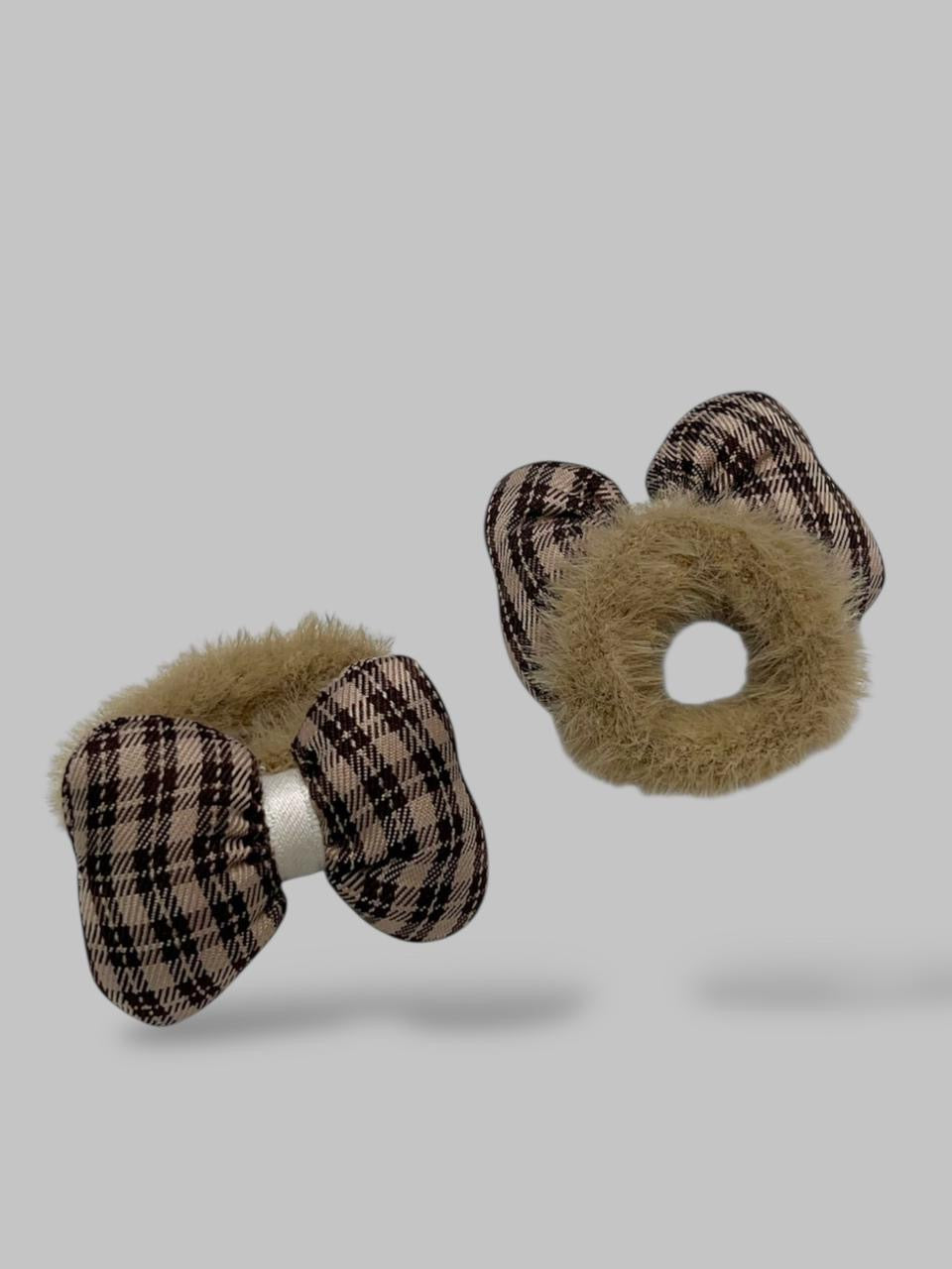 Girls Bow ponies pair of 2