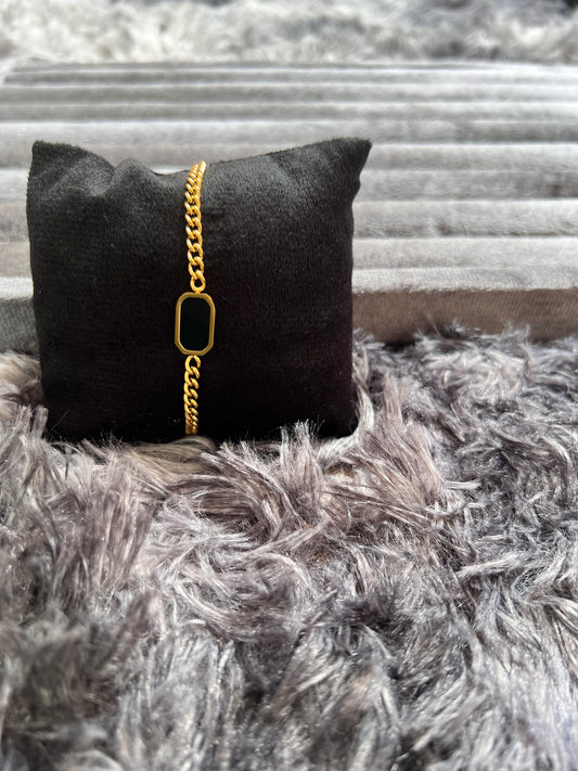 Black stone bracelet