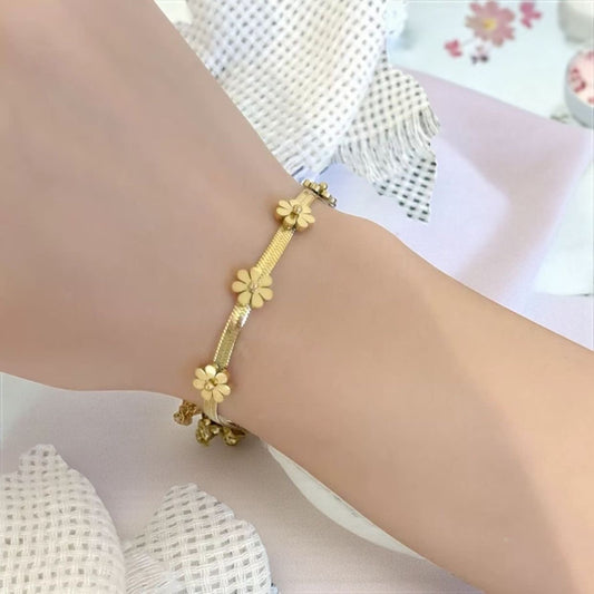 flower bracelet