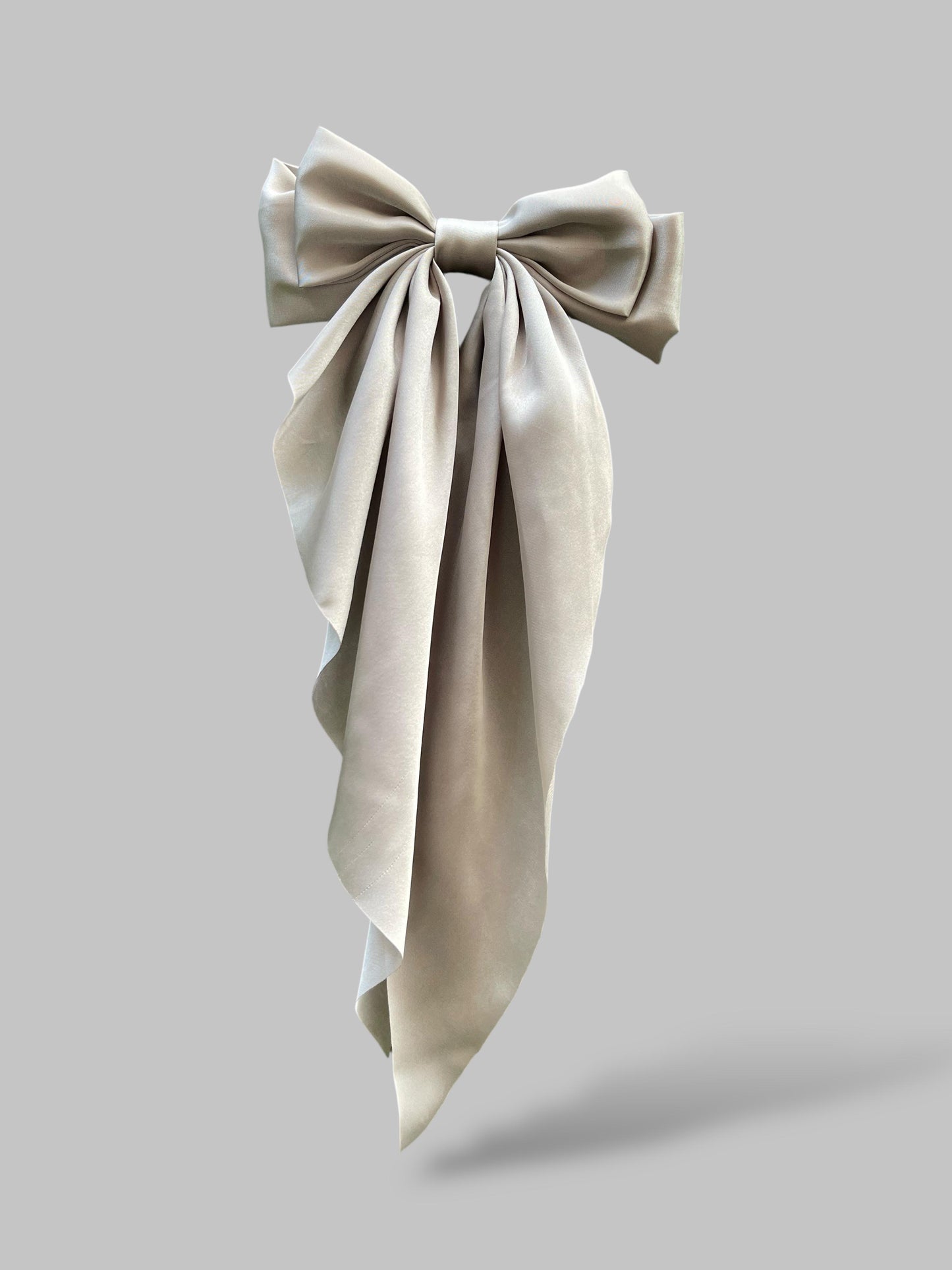 Plain silk bow