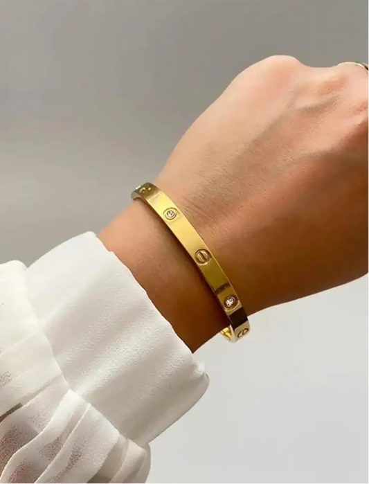 Anti-tarnish cartier handcuff