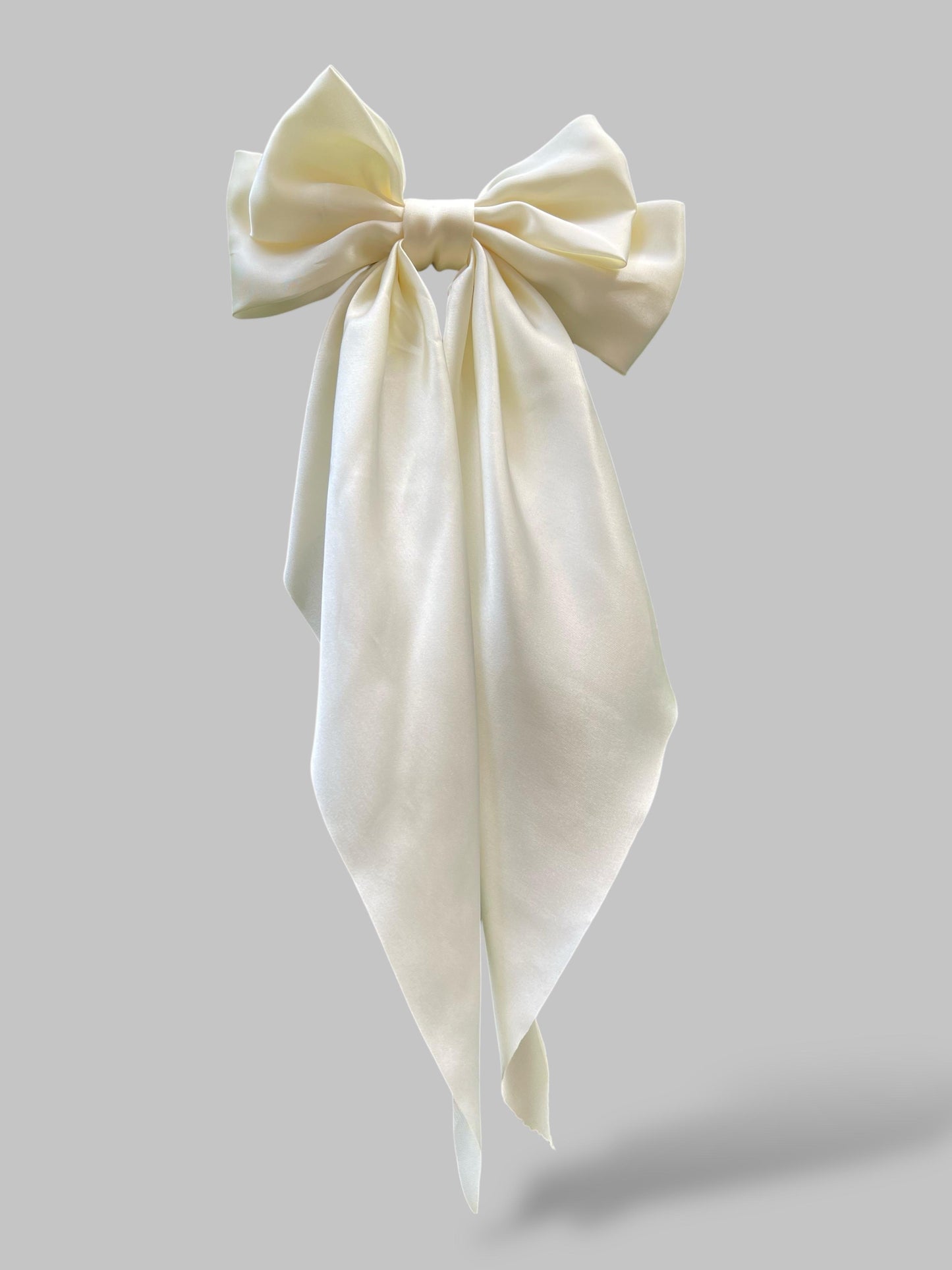 Plain silk bow