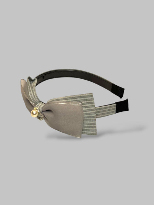 Double bow & pearl style