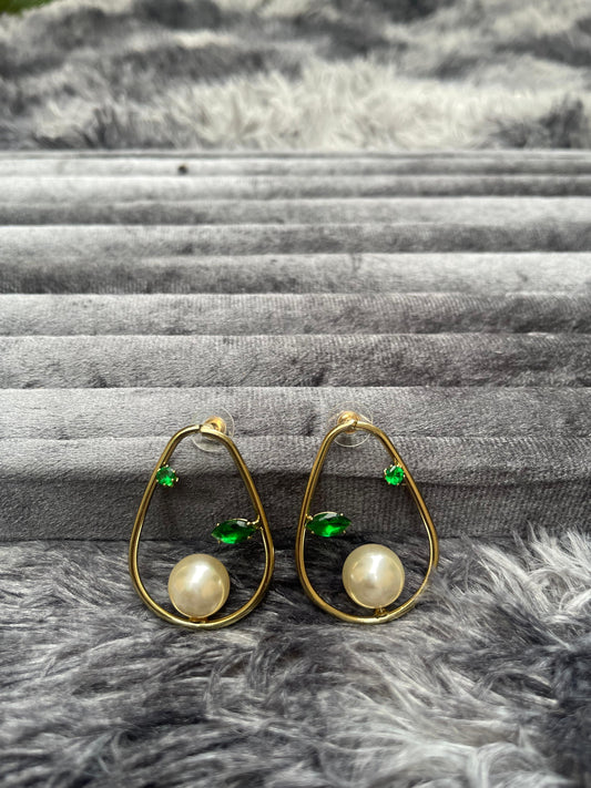 pearls earring