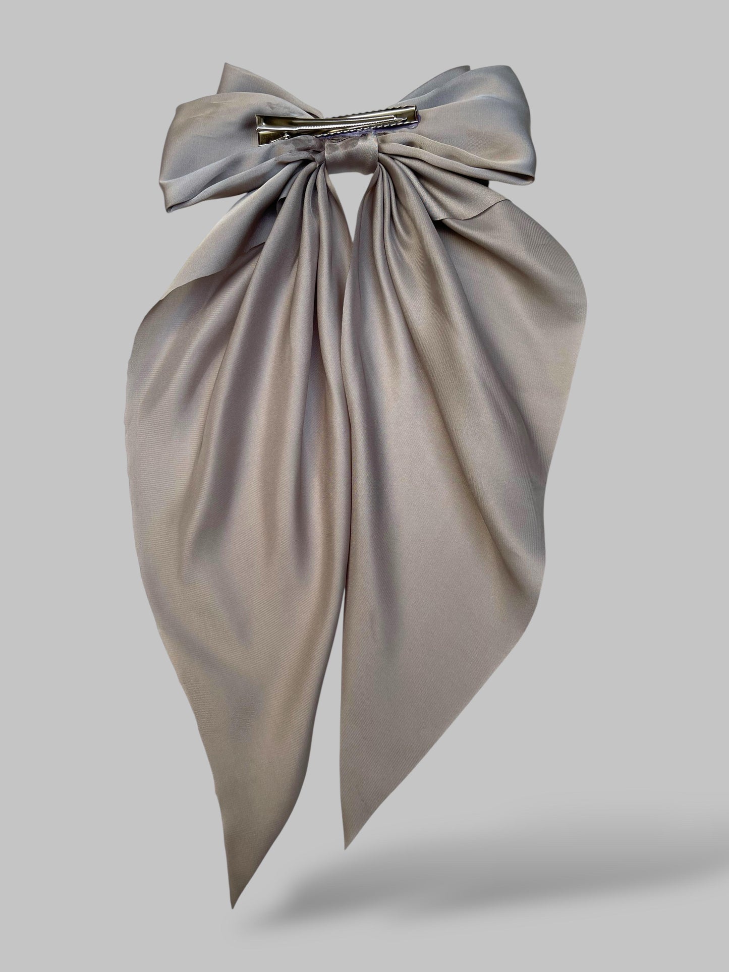 Plain silk bow