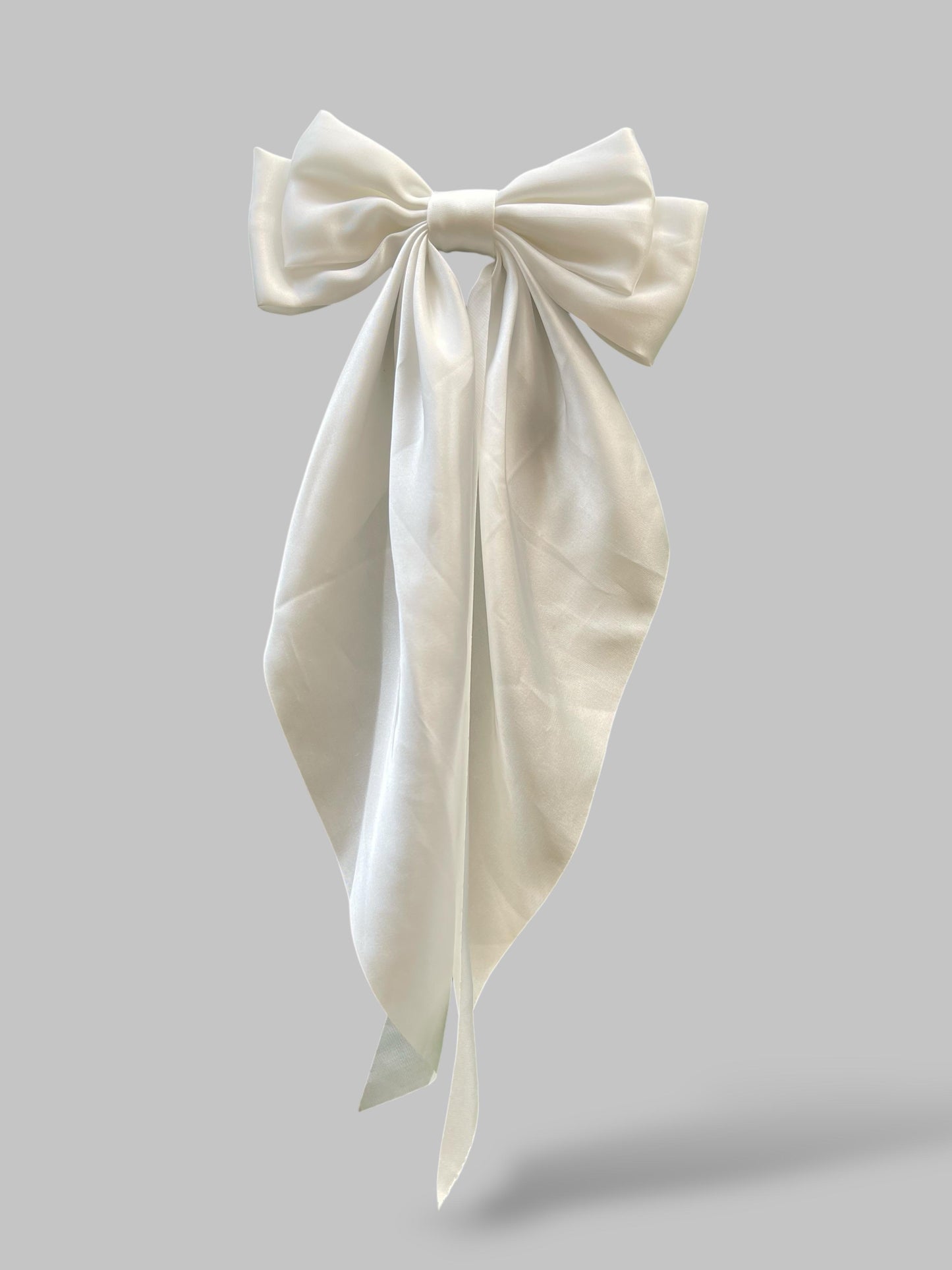 Plain silk bow