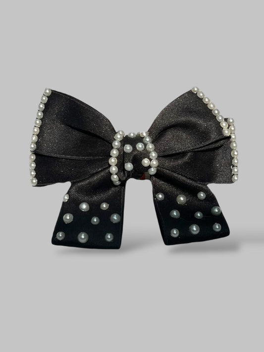 pearls bow