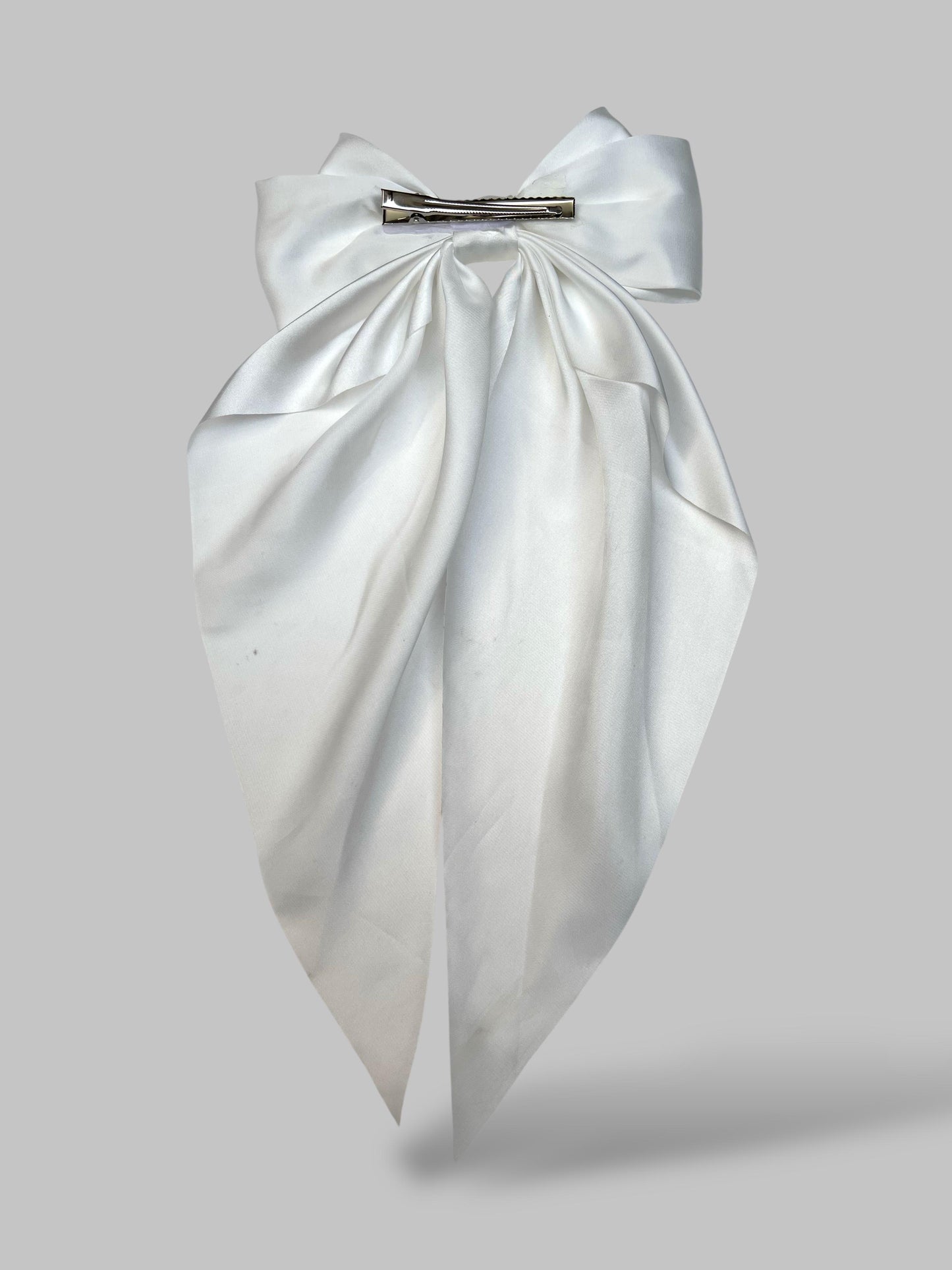 Plain silk bow
