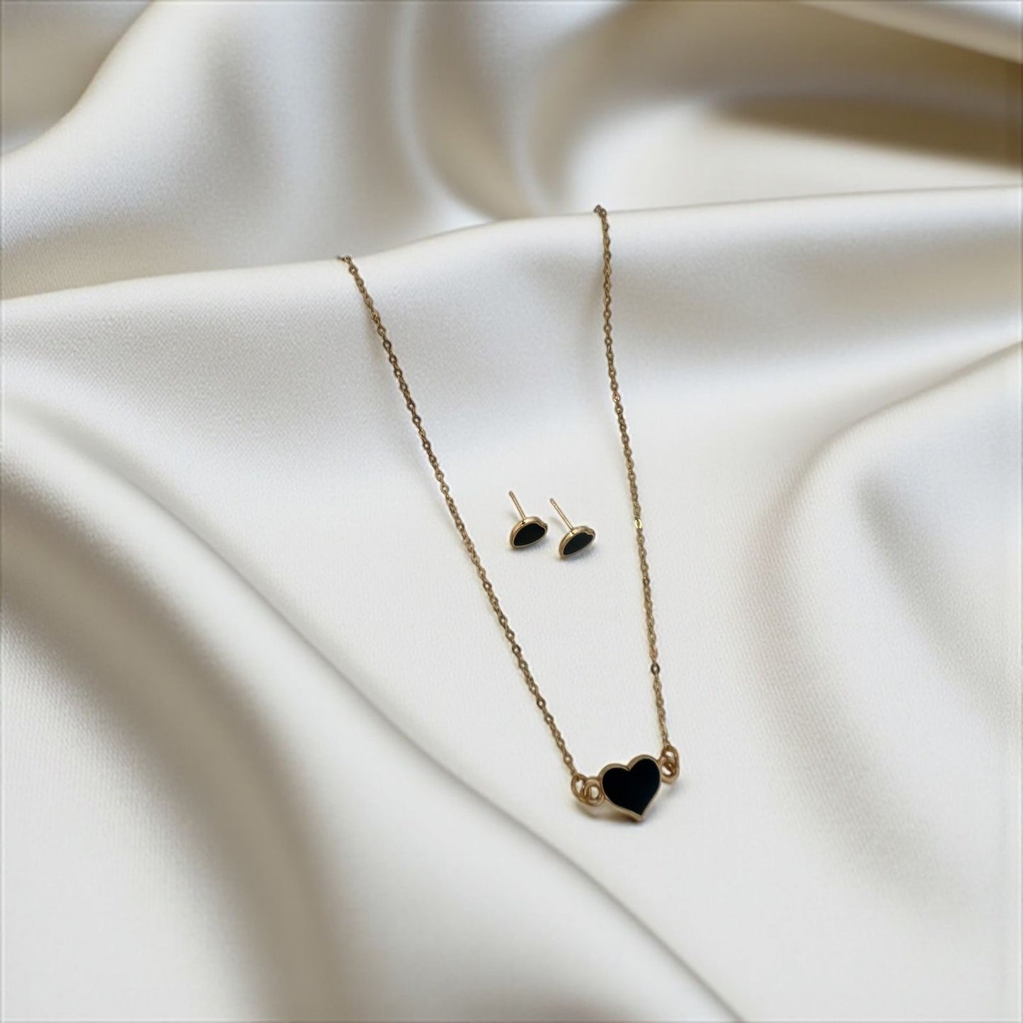 Black heart necklace earring bracelet