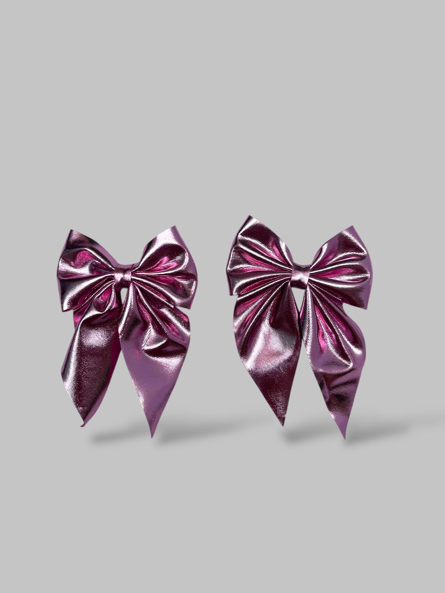 stylish Bow pin