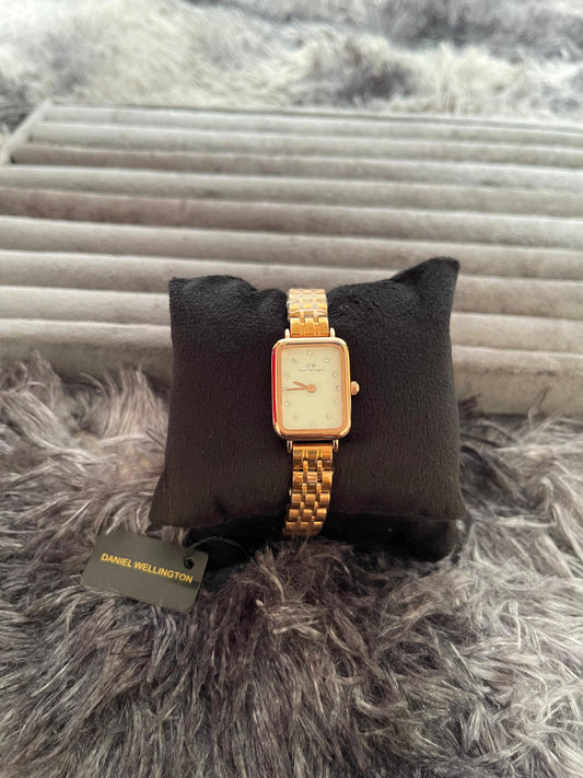 DW watch with master lock 1 year warranty